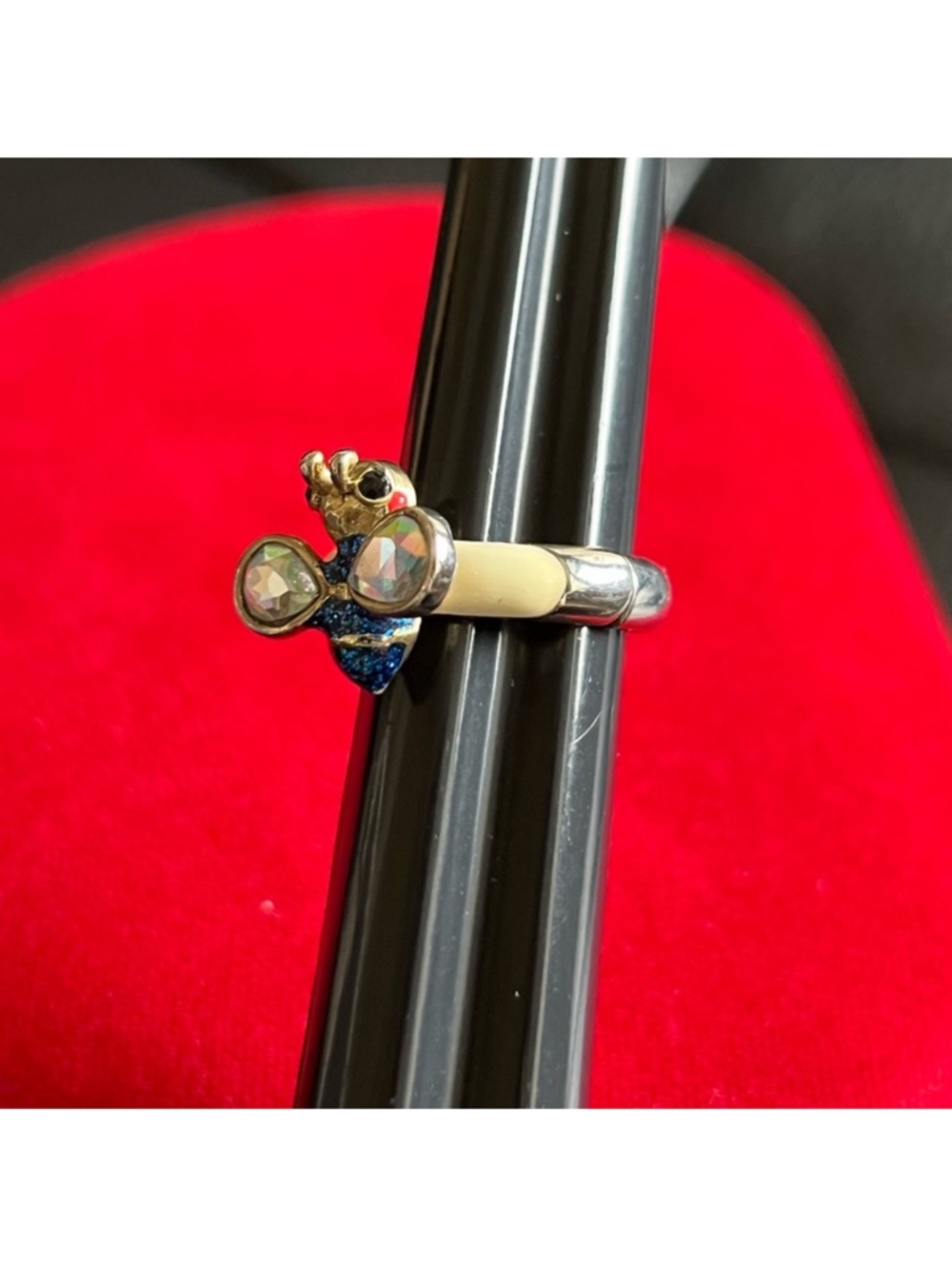 Betsey Johnson Bee fashion jewelry ring